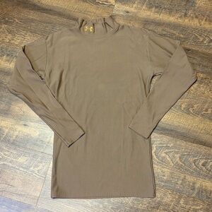 Under Armour Shirt ColdGear MockNeck Mens Medium Tan Brown Fitted Base Layer